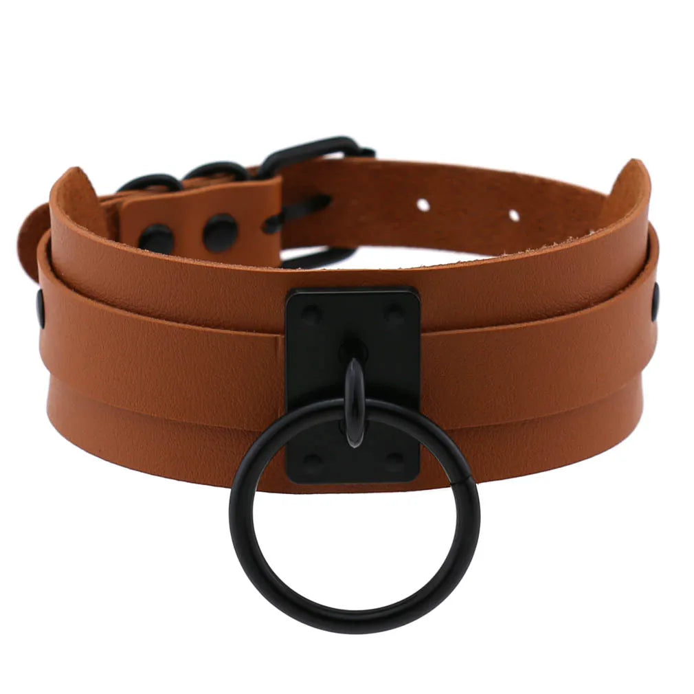 Collier ras du cou noir rond en métal et cuir