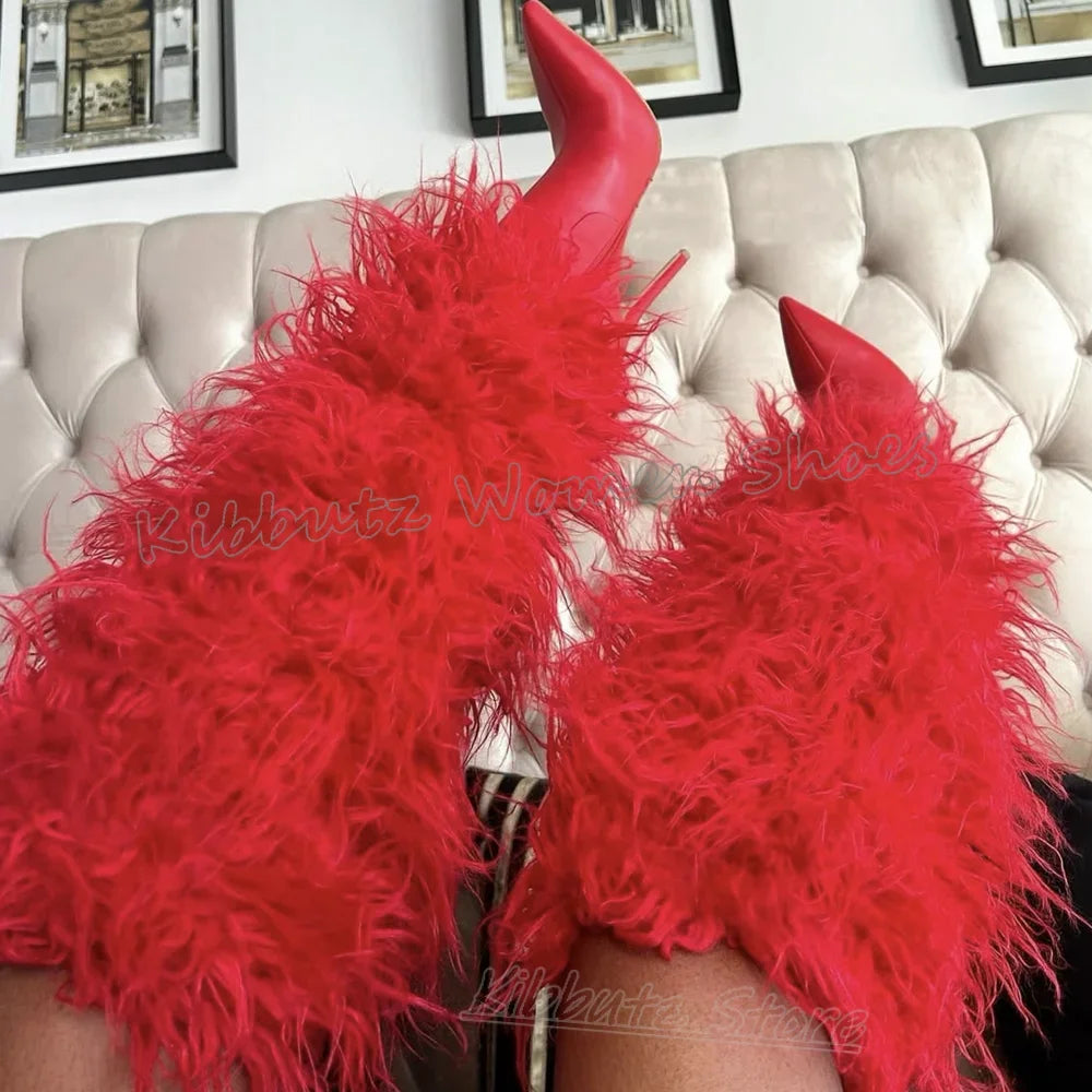 Bottes hautes en plumes
