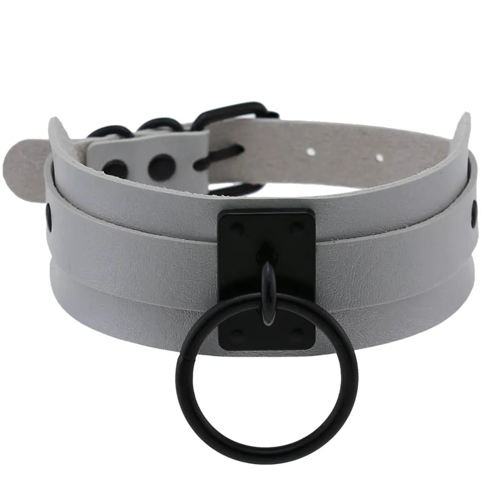 Collier ras du cou noir rond en métal et cuir