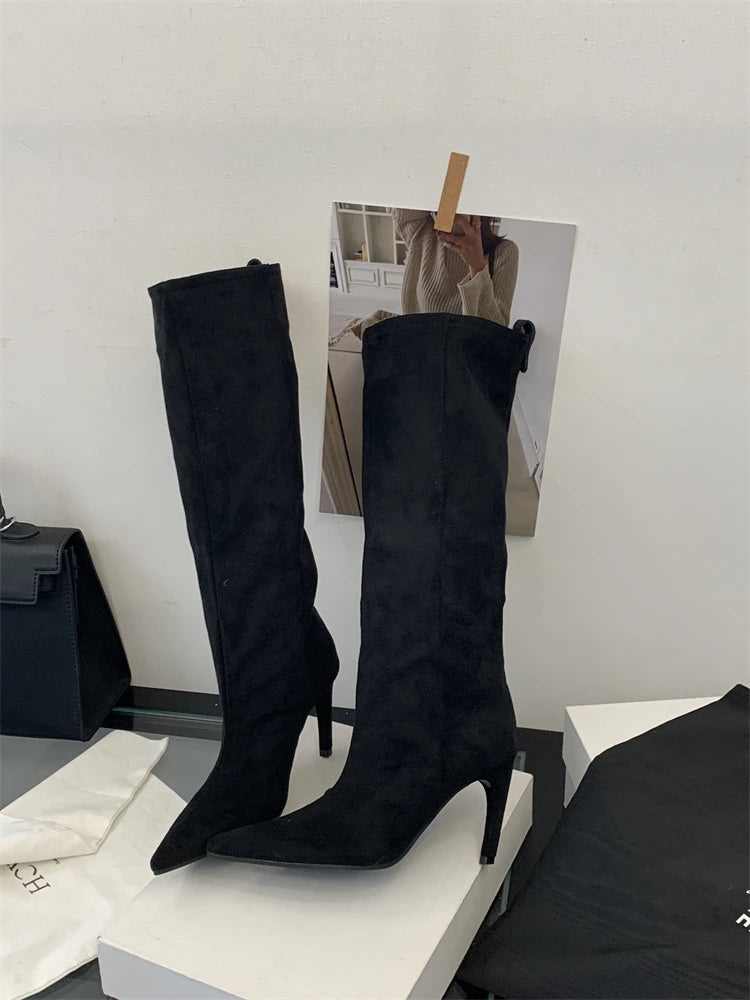 Bottes hautes chaussures à talons fins