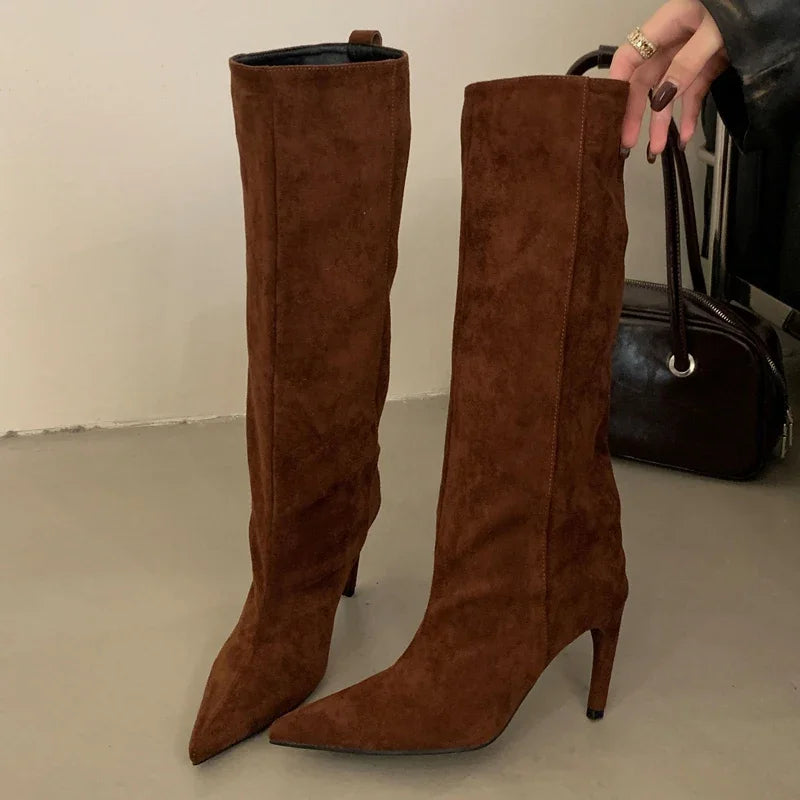 Bottes hautes chaussures à talons fins