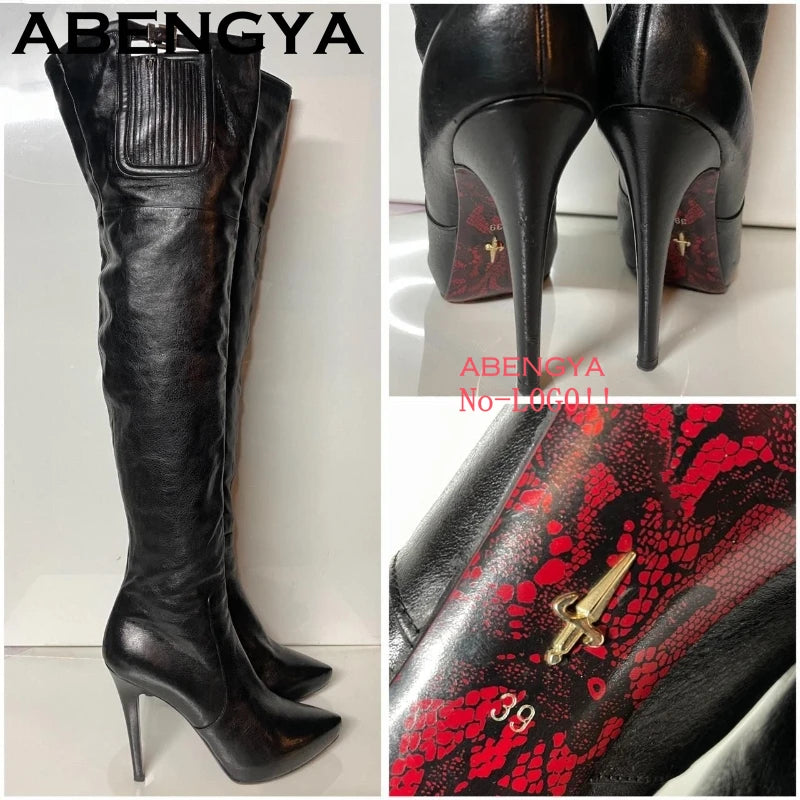 Bottes longues à bout pointu et talons hauts