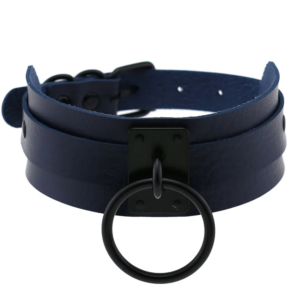 Collier ras du cou noir rond en métal et cuir