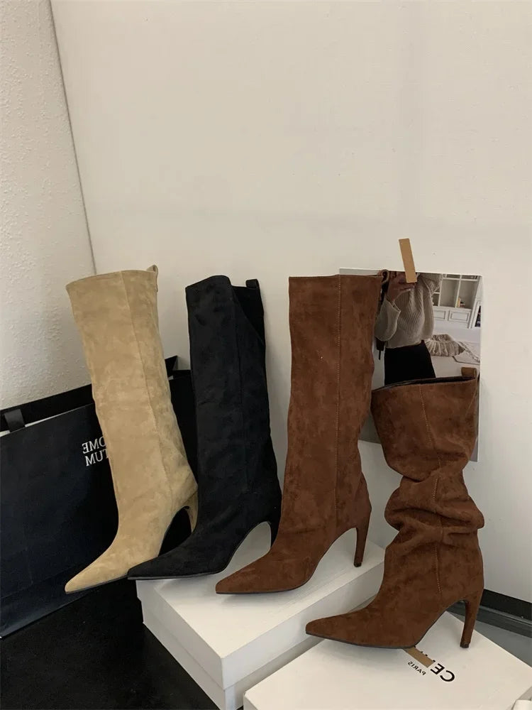 Bottes hautes chaussures à talons fins