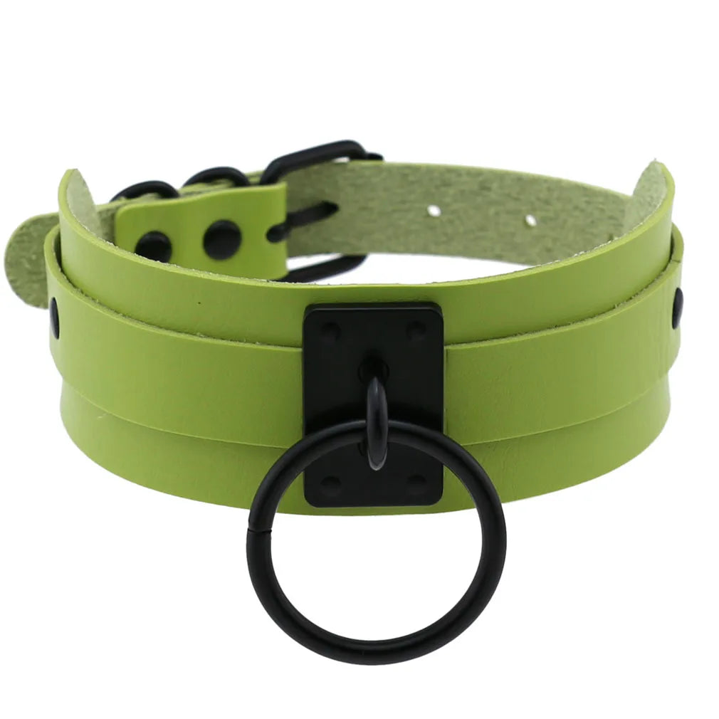 Collier ras du cou noir rond en métal et cuir