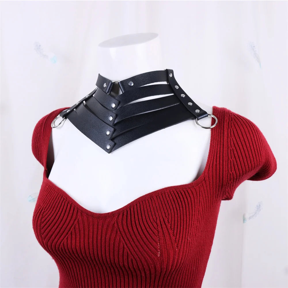 Collier cuir ceinture rivets