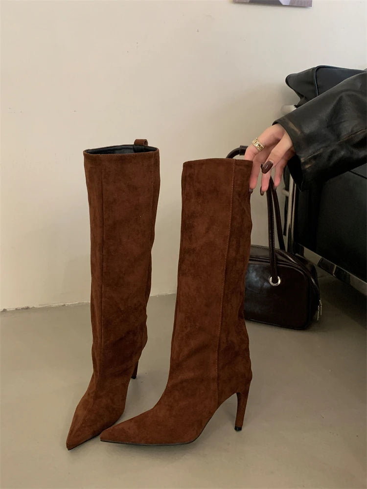 Bottes hautes chaussures à talons fins