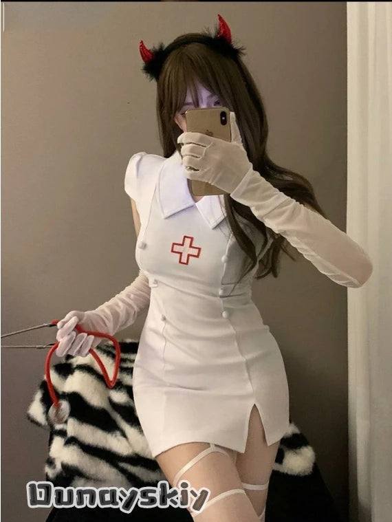 Costume noires et blanches du diable