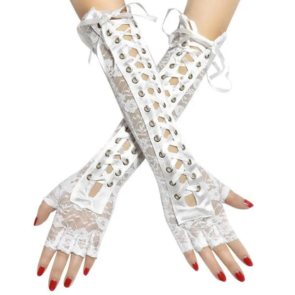 Gants, nœud floqué, châle en dentelle