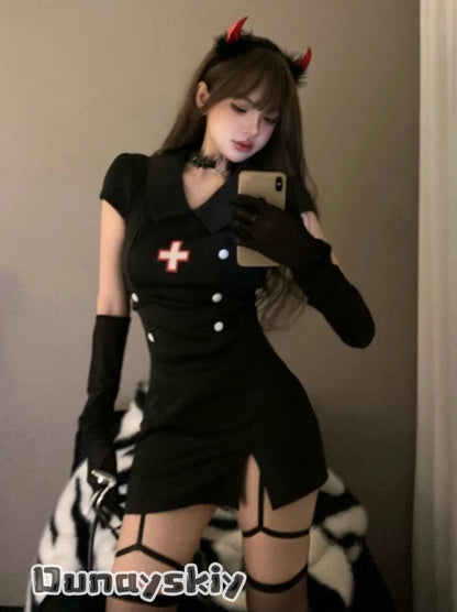 Costume noires et blanches du diable