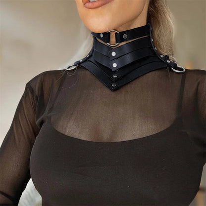 Collier cuir ceinture rivets