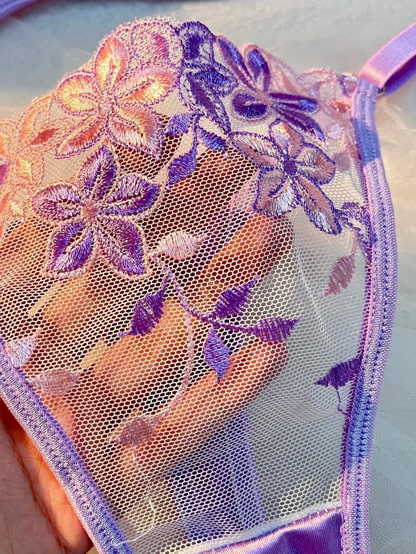 Soutien-gorge de Lingerie Sexy  la tentation d'une nuit séduisante Clickbing Market