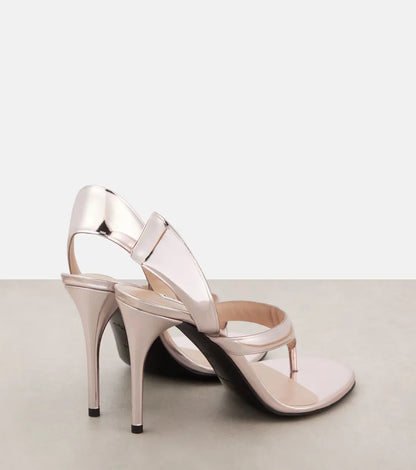 Sandales à talons aiguilles et bout ouvert