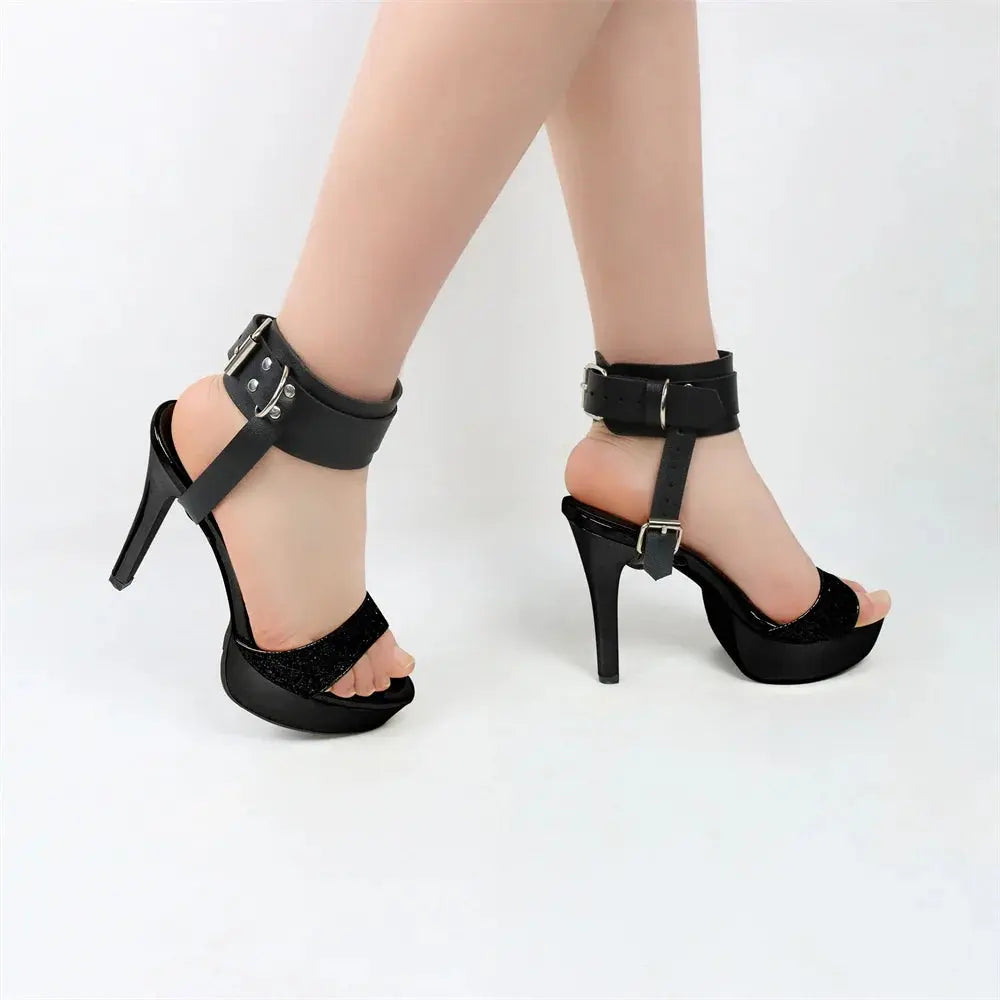 Ceinture de cheville noire, chaîne et boucle, Clickbing Market