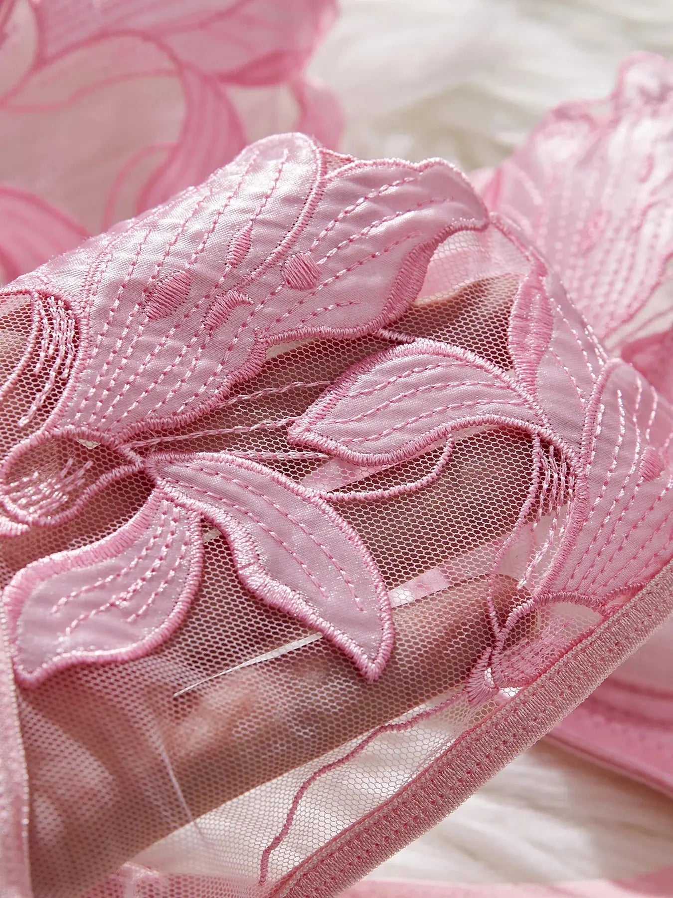 Ensemble de Lingerie Sexy brodé de fleurs pour femmes, Bralette transparente à armatures, soutien-gorge Push Up, culotte, ensemble de 2 pièces Clickbing Market