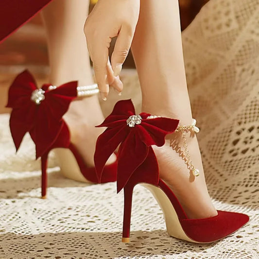 Escarpins à talons fins