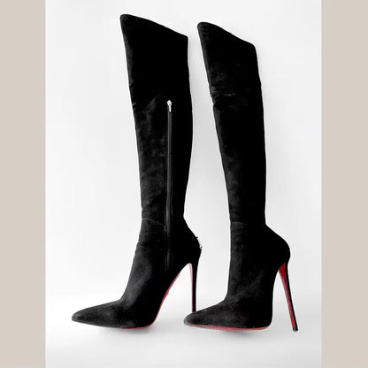Bottes hautes en daim noir cuissardes à bout pointu