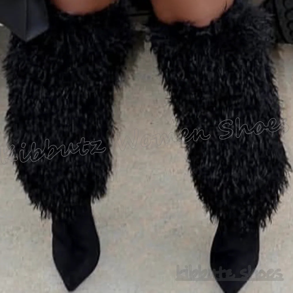 Bottes hautes en plumes