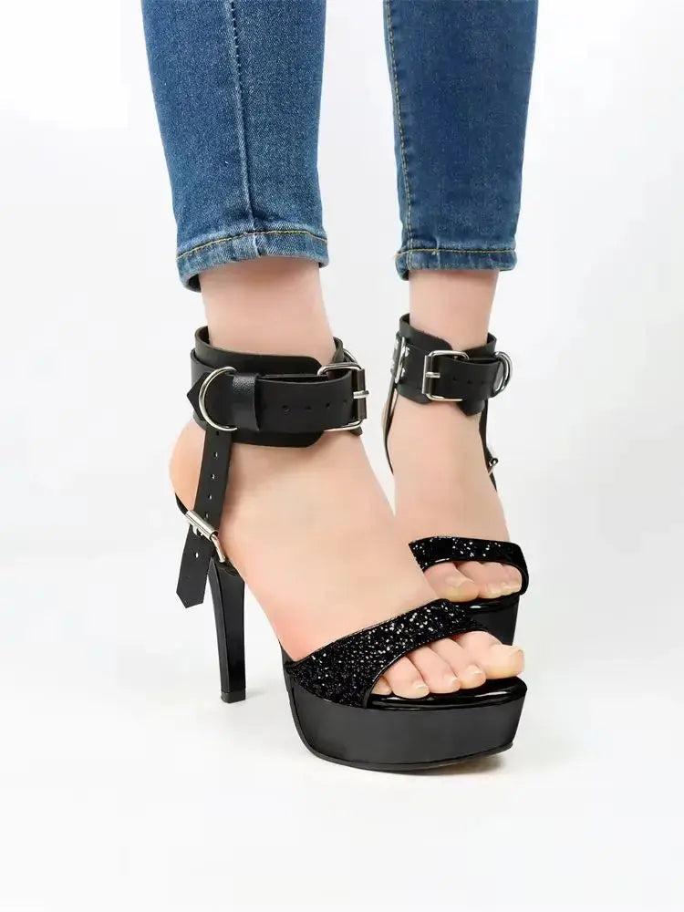 Ceinture de cheville noire, chaîne et boucle, Clickbing Market