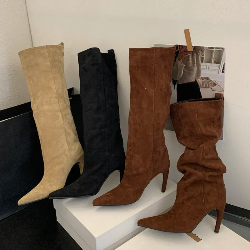 Bottes hautes chaussures à talons fins