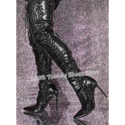 Bottes sexy à talons hauts et bout pointu