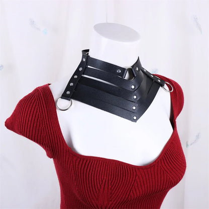 Collier cuir ceinture rivets