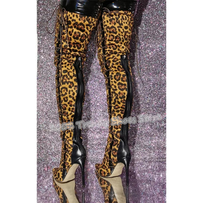 Bottes sexy à talons hauts et bout pointu
