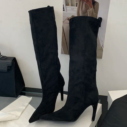Bottes hautes chaussures à talons fins