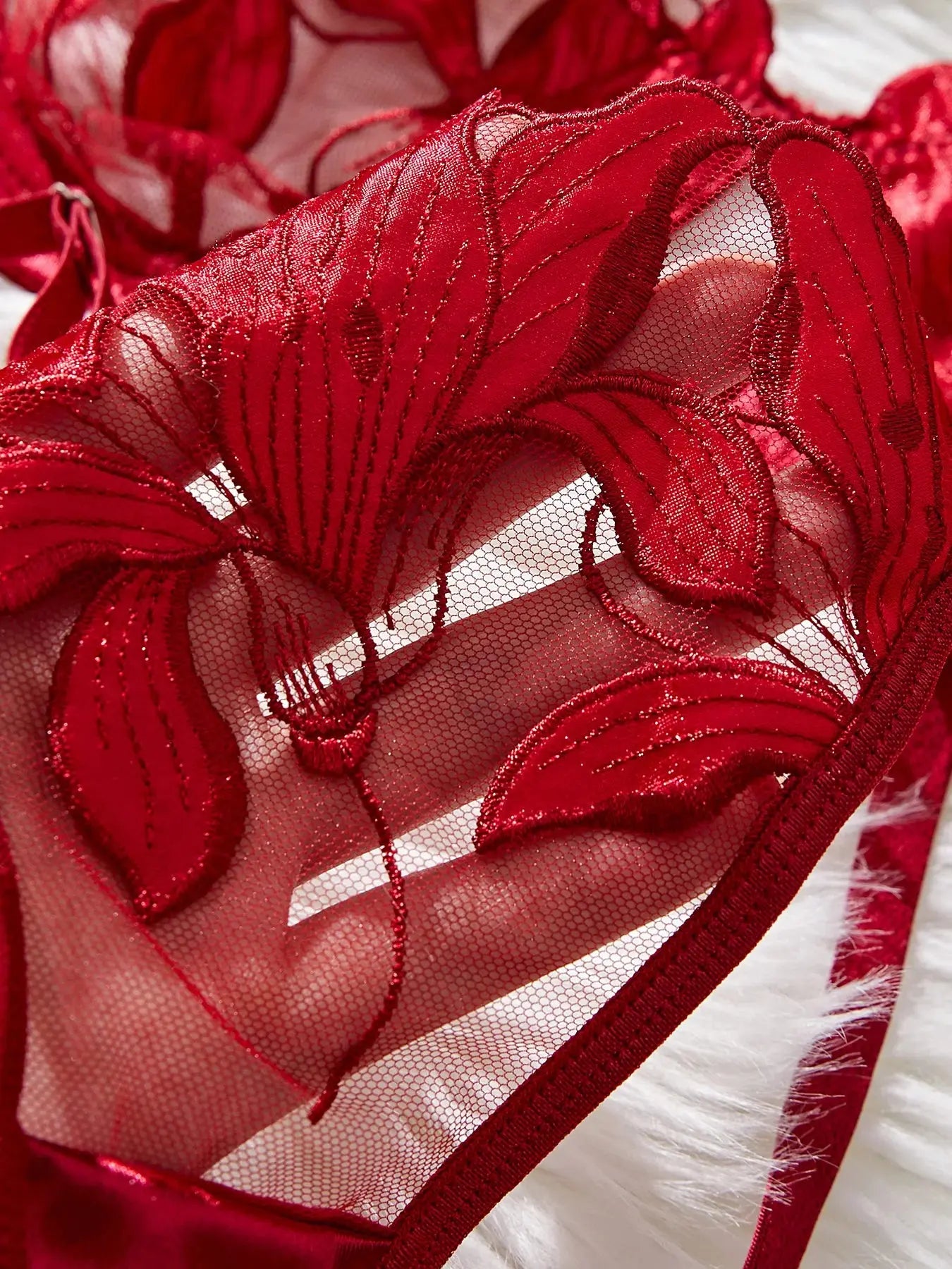 Ensemble de Lingerie Sexy brodé de fleurs pour femmes, Bralette transparente à armatures, soutien-gorge Push Up, culotte, ensemble de 2 pièces Clickbing Market