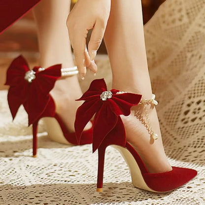 Escarpins à talons fins